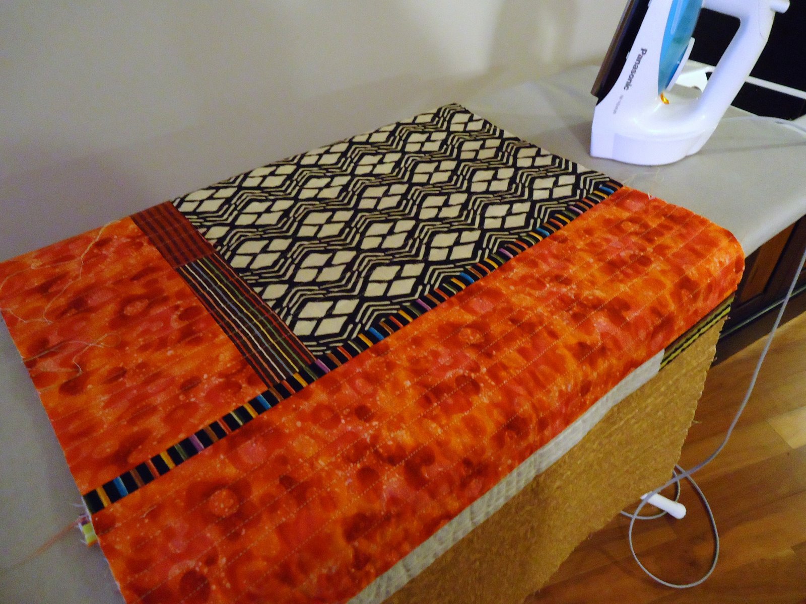 The Quilting Edge Tutorial/QAYG 5 / Joining Blocks with Narrow Strips