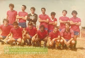 Atletas de futebol do final da década de 70.