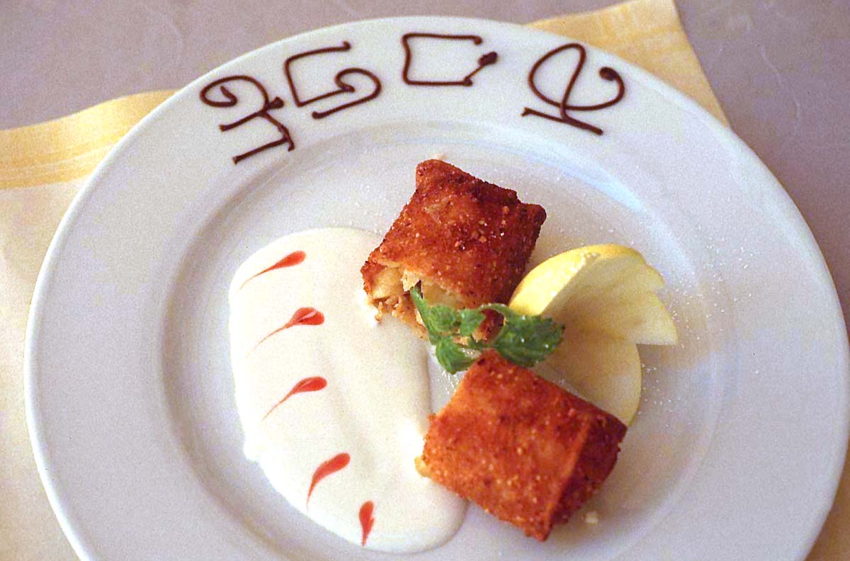 [plate-dessert-hg6.jpg]