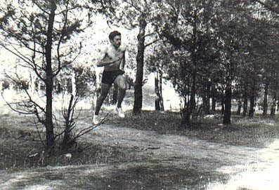 14. Tuvimos que enfrentarnos contra la indiferencia e incomprensión de la sociedad española.
