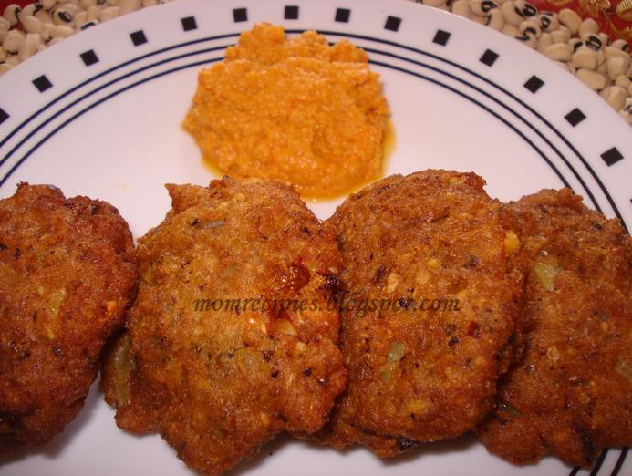 Mom's Recipies Alasandalu Vada / Black eyed Peas (Lobia) Fritters