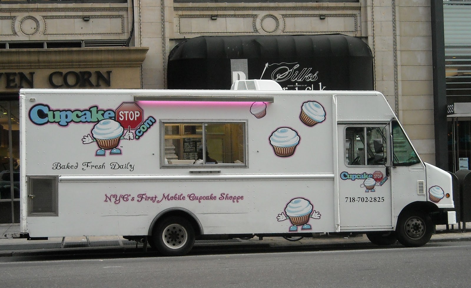 My Daily Swoon NYC 2010 CupCake Van