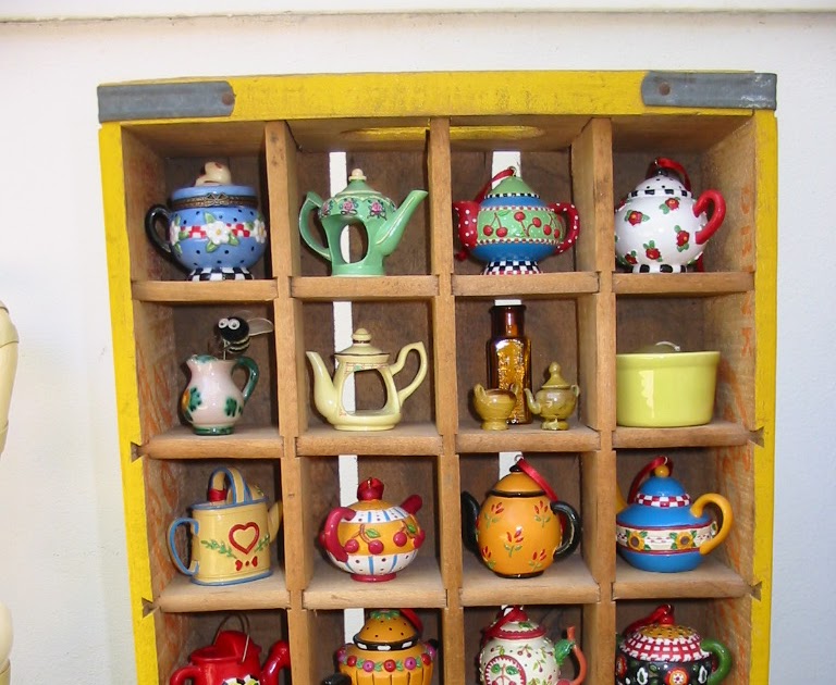 gold country girls Mary Engelbreit Teapot Ornaments