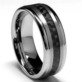 Aksesuarų skyrius - Page 2 8MM+Men%27s+Tungsten+Carbide+Ring,+Band+Black+Carbon+Fiber+Inaly
