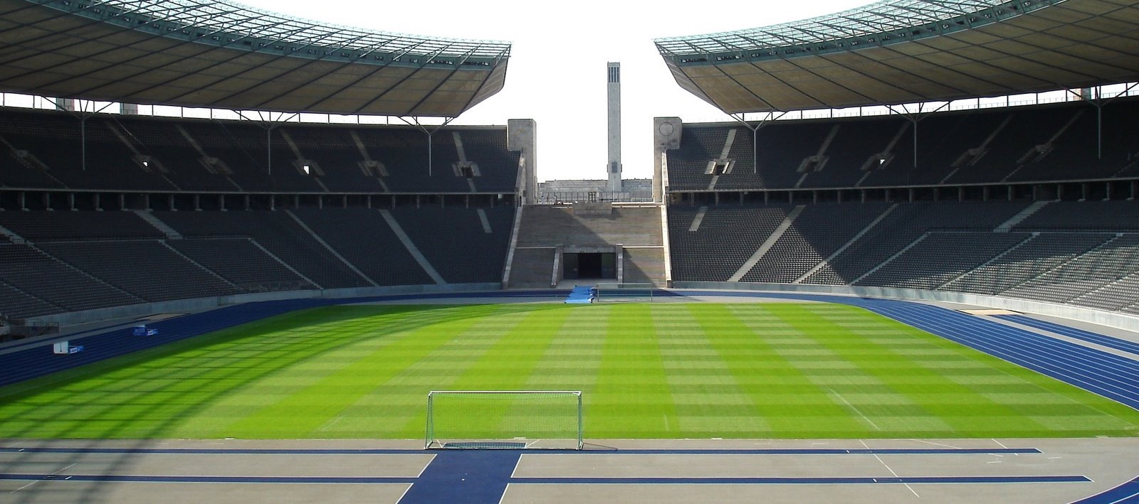 [BERLIM+ESTÃ DIO.jpg]