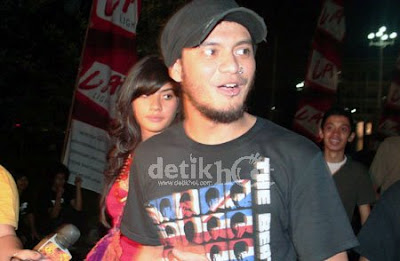 Eno Netral has a new girlfriend, Nadia