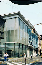 EDIFICIO QUE RESPETA EL ENTORNO
