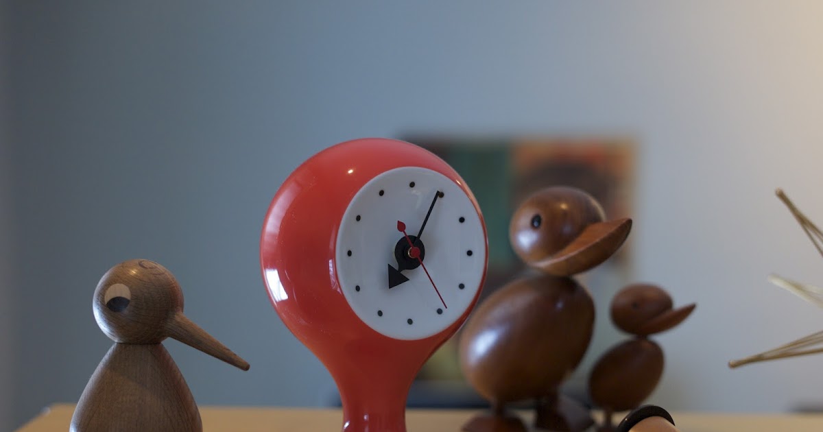 MODERNDESIGN901 Nelson ceramic clock.