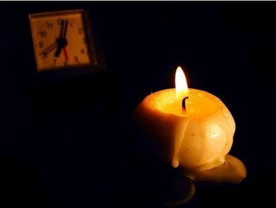 نقره لتكبير أو تصغير الصورة ونقرتين لعرض الصورة في صفحة مستقلة بحجمها الطبيعي