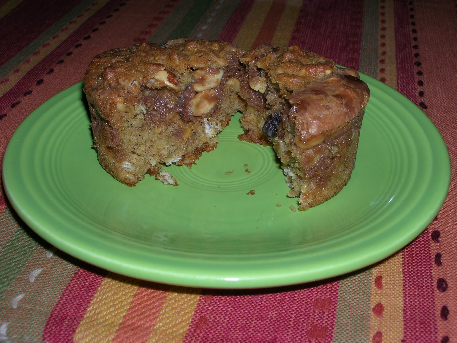 [Oatmeal+Almost+Candy+Bar2.JPG]