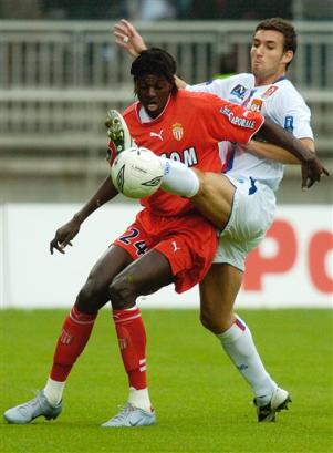 [Adebayor7.jpg]