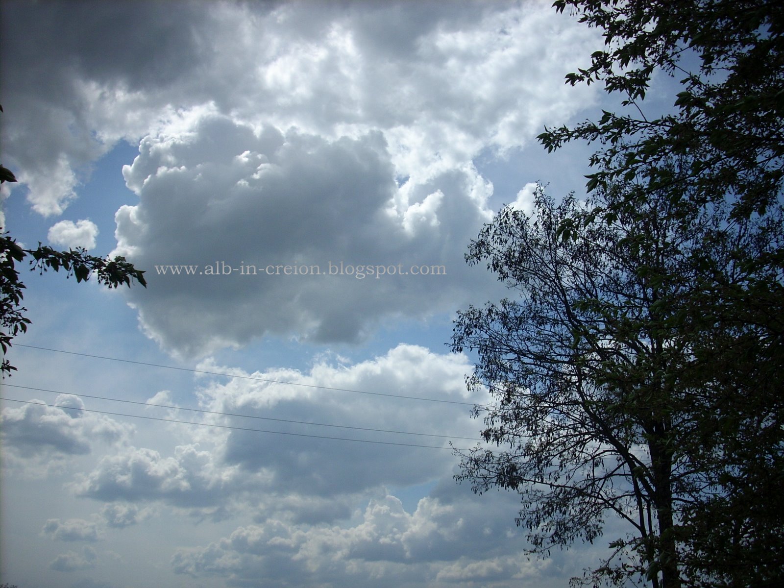 [clouds21.JPG]