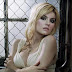 Elisha Cuthbert Sexy and Hot