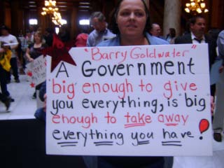 [goldwater+protester.jpg]
