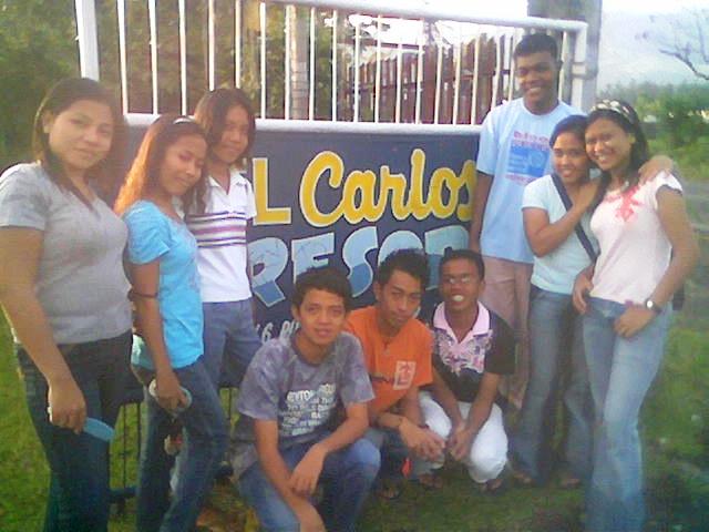 [gate+group.jpg]