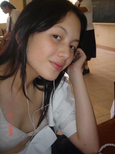 ellen-adarna.jpg