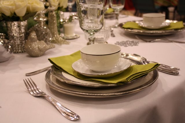 [table+setting+020.JPG]