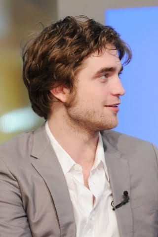 [pattinsonlifemq227.jpg]