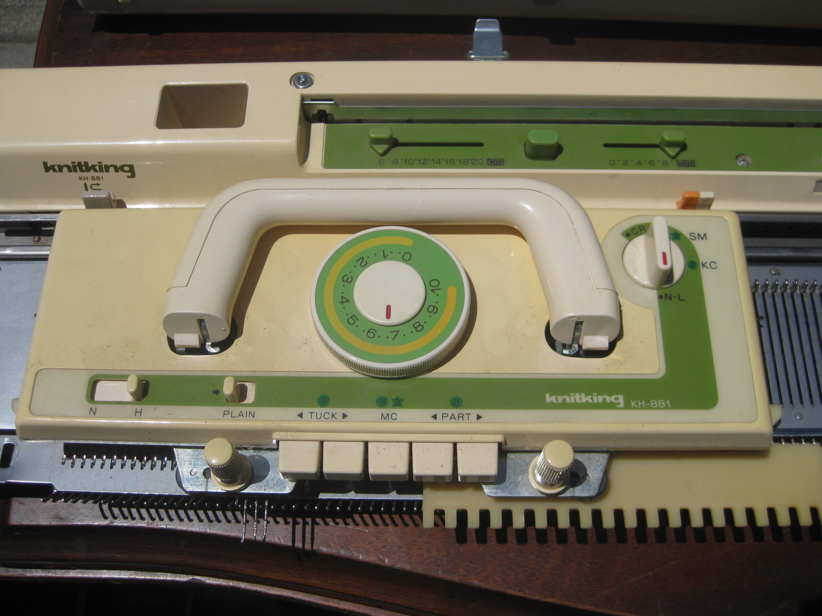 UHURU FURNITURE & COLLECTIBLES SOLD Brother/Knitking Knitting