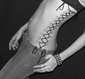 http://samurai1964.blogspot.com/2012/05/tattoo-piercing-part-2.html tattoo piercing news