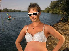 About BloggyCasey.com