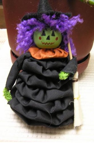[Witch-correct.JPG]