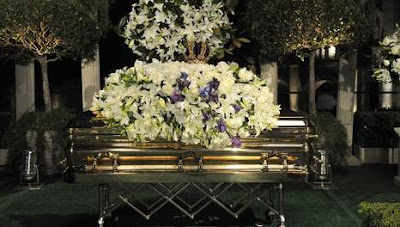 Michael_Jackson_Burial.jpg