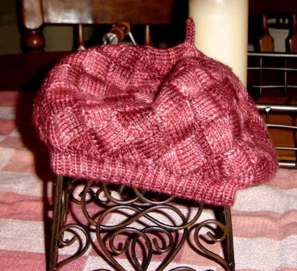 KnitterNutter: Entrelac cap