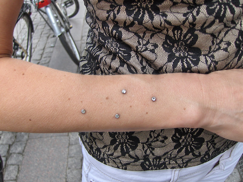 Second place in Vilnius tattoo&piercing convention 2004. title=