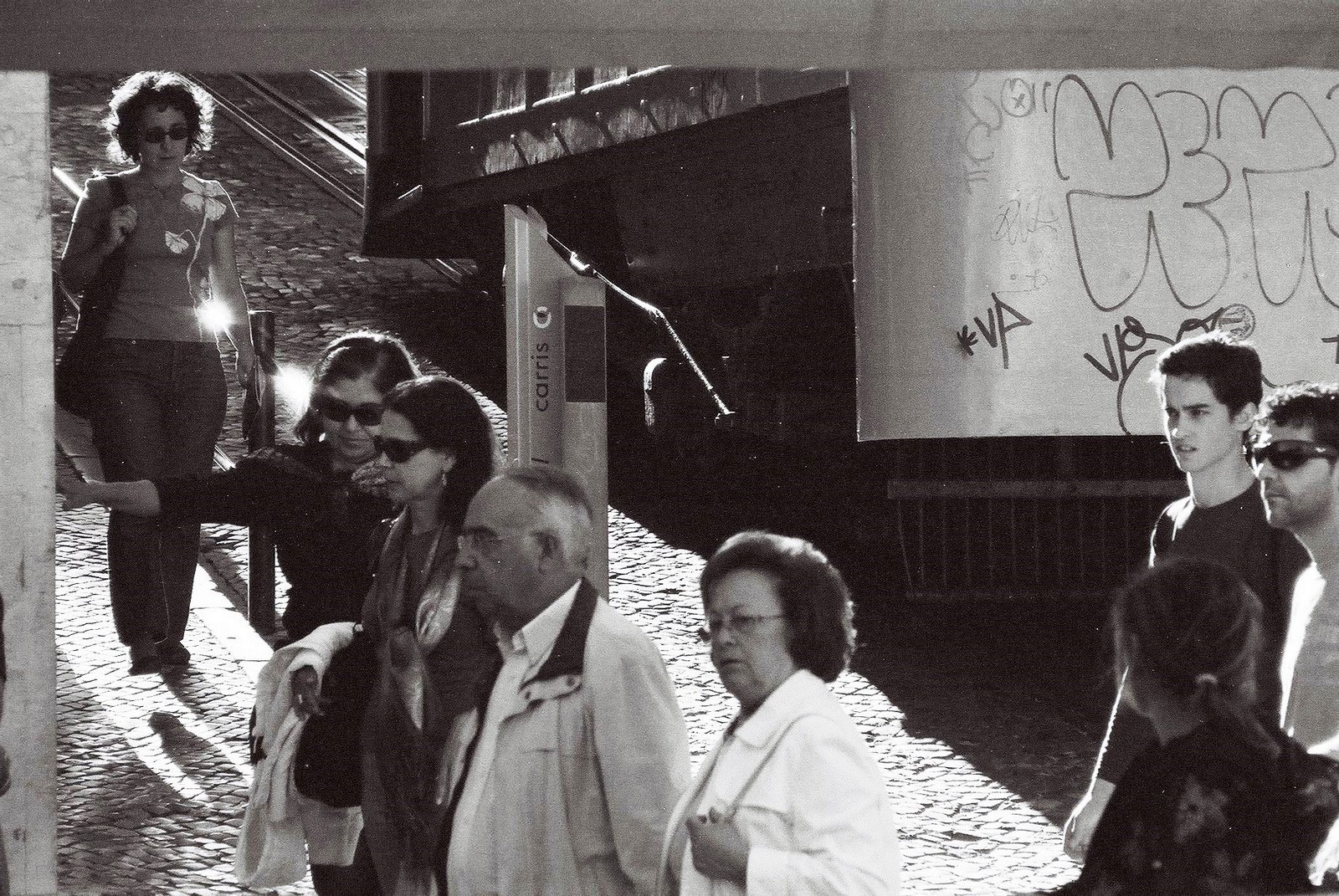 [F1020025.JPG]
