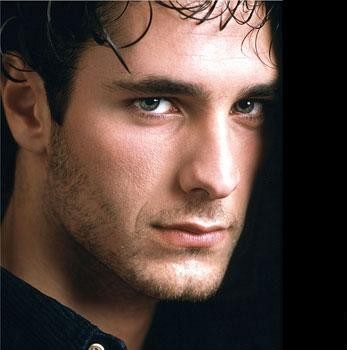 Hottie of the Week: Raoul Bova