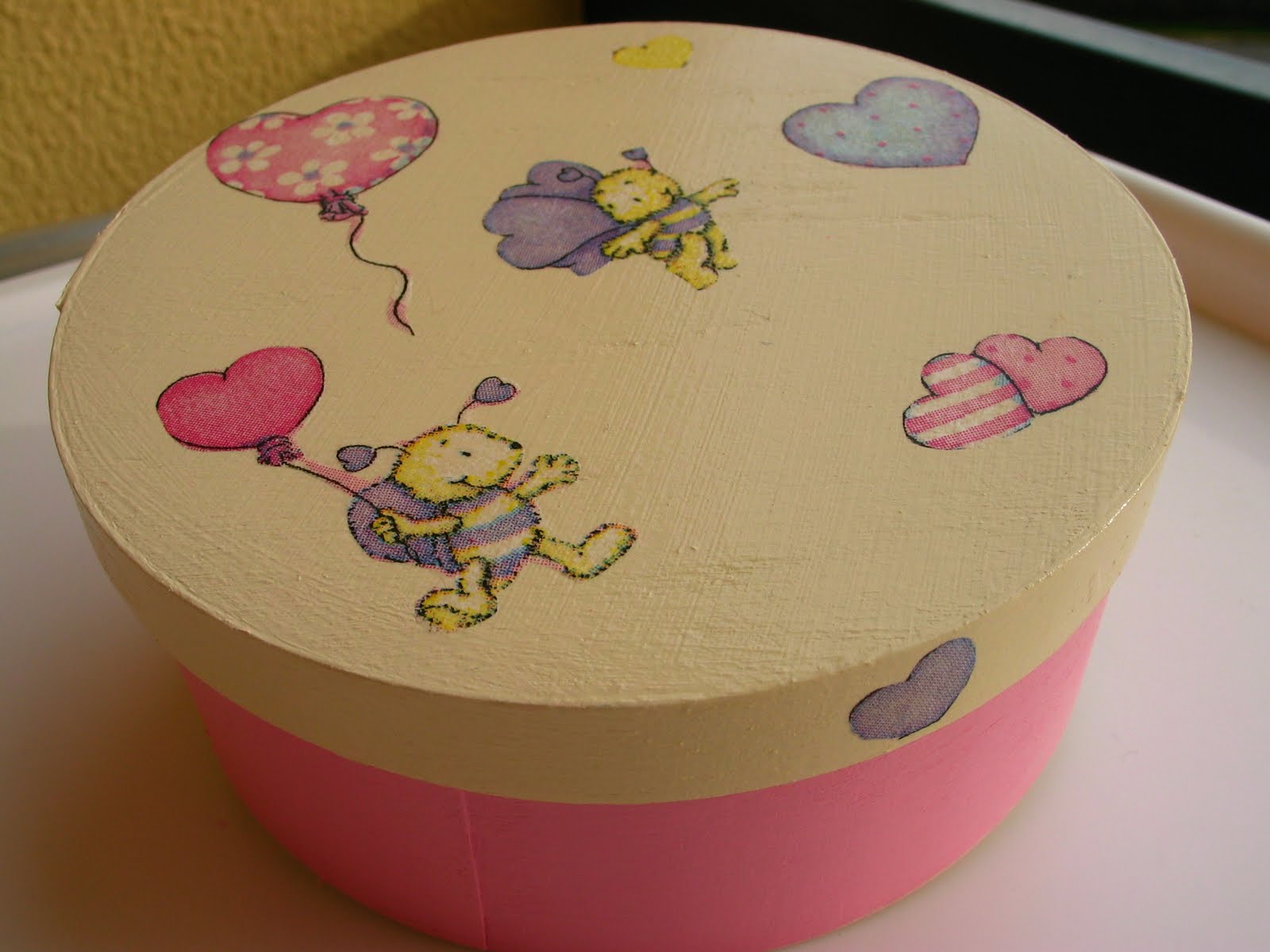 [Caixa+redonda+2a.JPG]