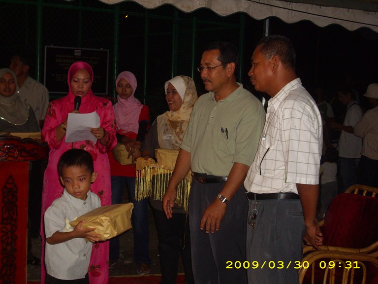 [DSCI0028.jpg]