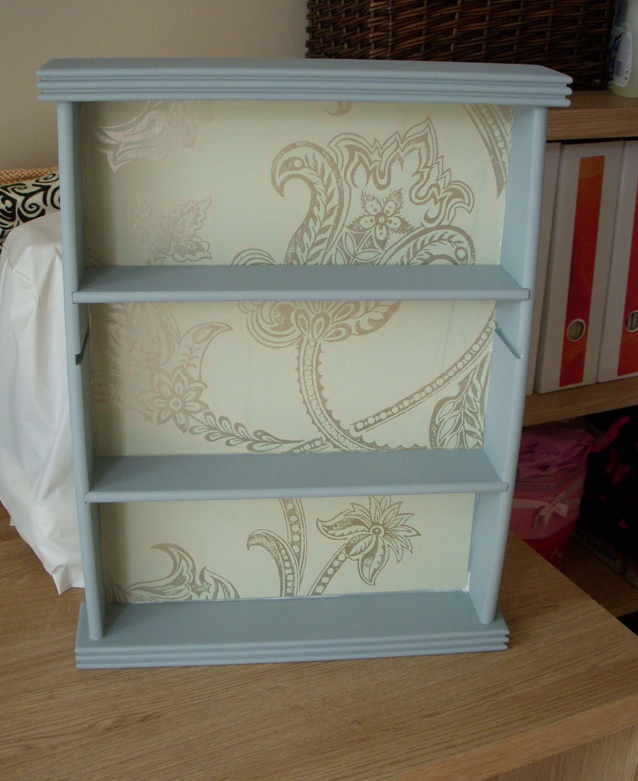 wallpaper: Laurence Llewelyn Bowen Wallpaper