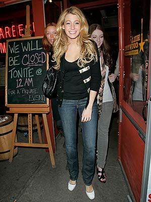 blake lively out and about blake lively out and about