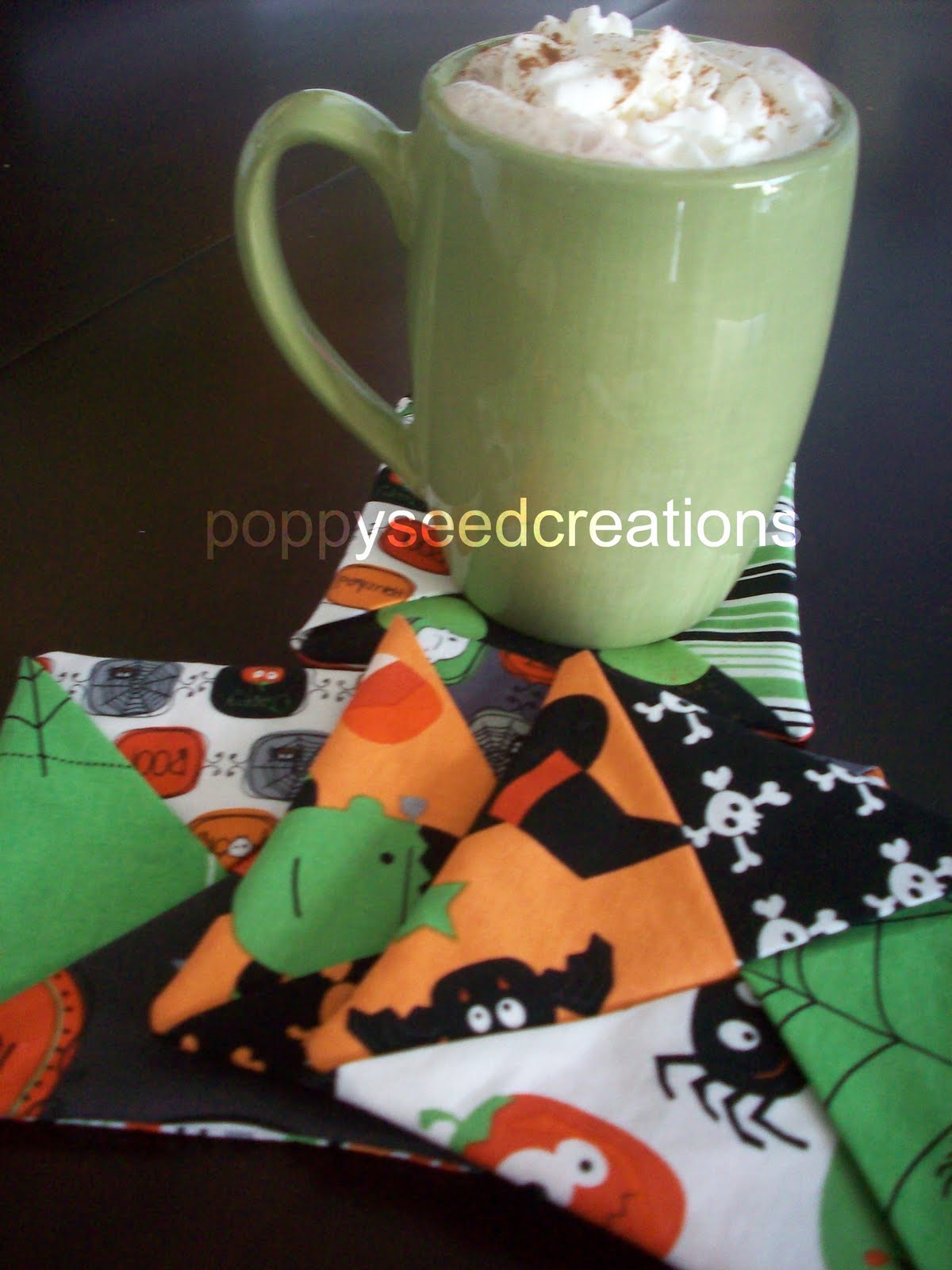 POPPYSEED FABRICS Easy and fast fabric coaster tutorial