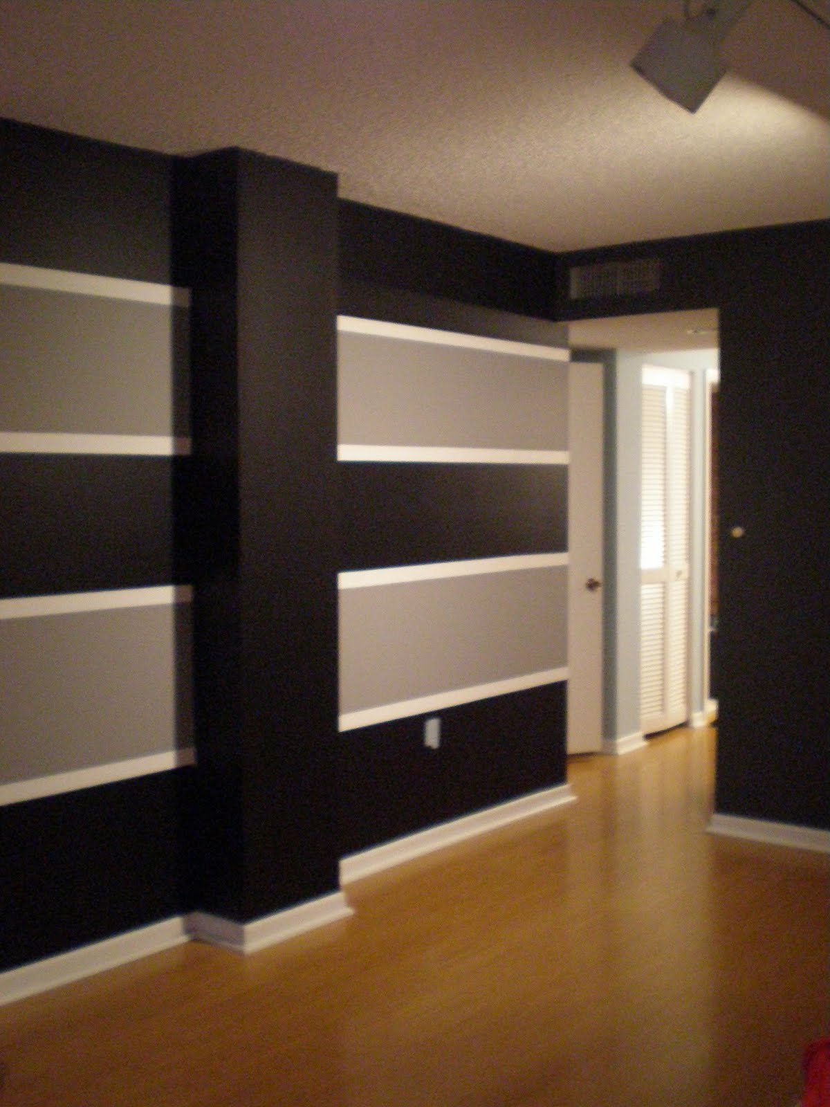 I Design: Painting stripes