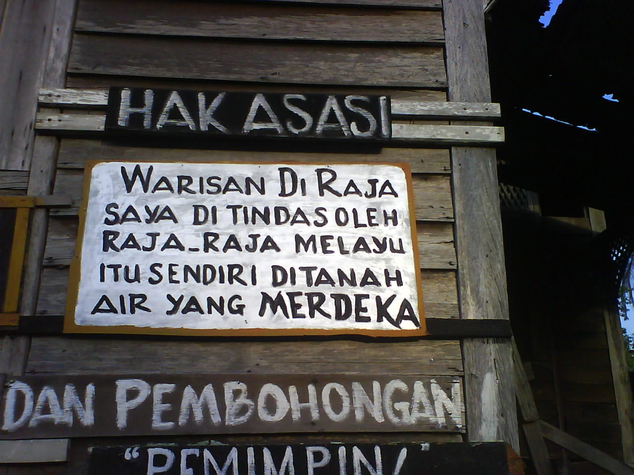 [rumah4.JPG]