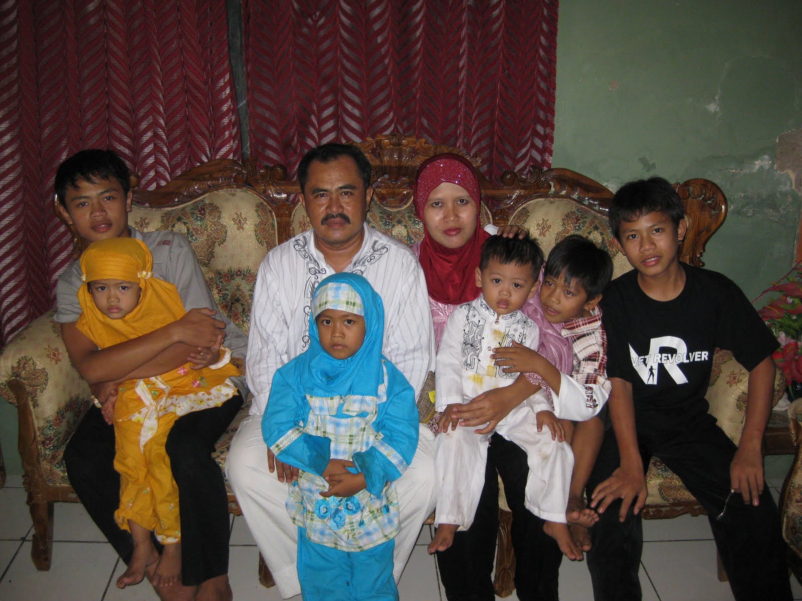 Iswandi Darwis Keluarga Ku Sangat Istimewa