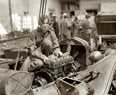 Car porn, when you look at the pictures, but you don't read a thing (it's in ... Car porn, when you look at the pictures, but you don't read a thing (it's in ...