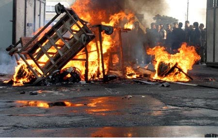 [img43b625d056f32.jpg]