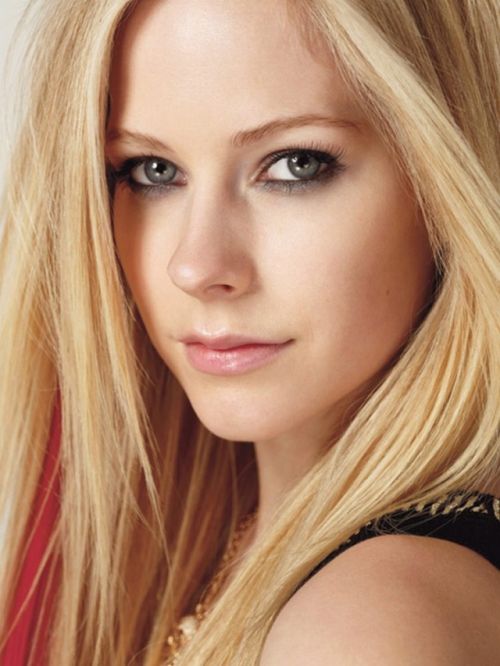 Avril Lavigne Rocker. This Canadian rocker chick