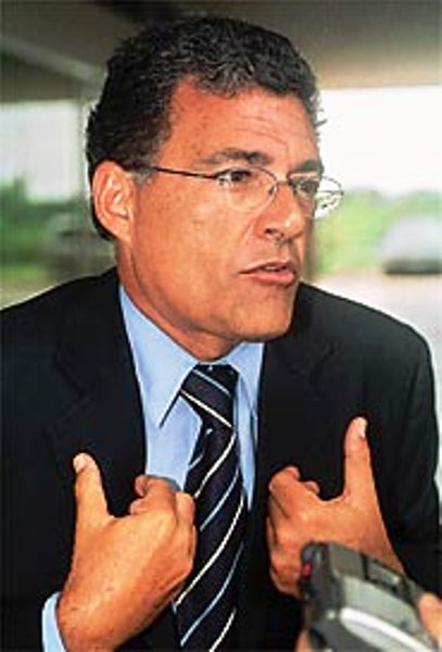 http://2.bp.blogspot.com/_ifxDXiQc_kI/SwNlgw8VY5I/AAAAAAAABUI/-2JlzZayxXs/s1600/FERNANDO+SARNEY.jpg