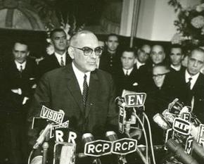 [Tempos_de_Transicao_(Img).jpg]