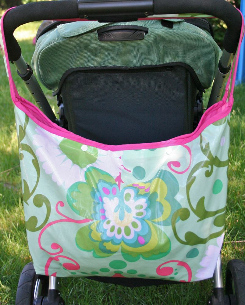 Sew Can Do Laminated Cotton = The Ideal Beach Bag