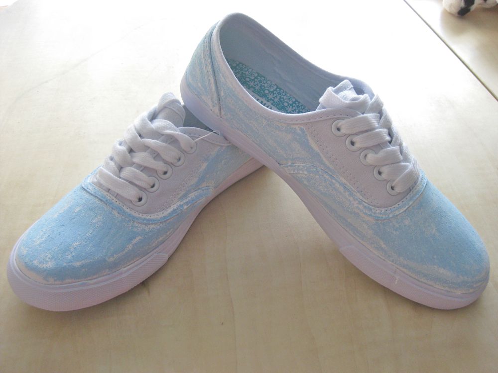 Sew Can Do CraftShare Week 6 Chalkboard Shoes!