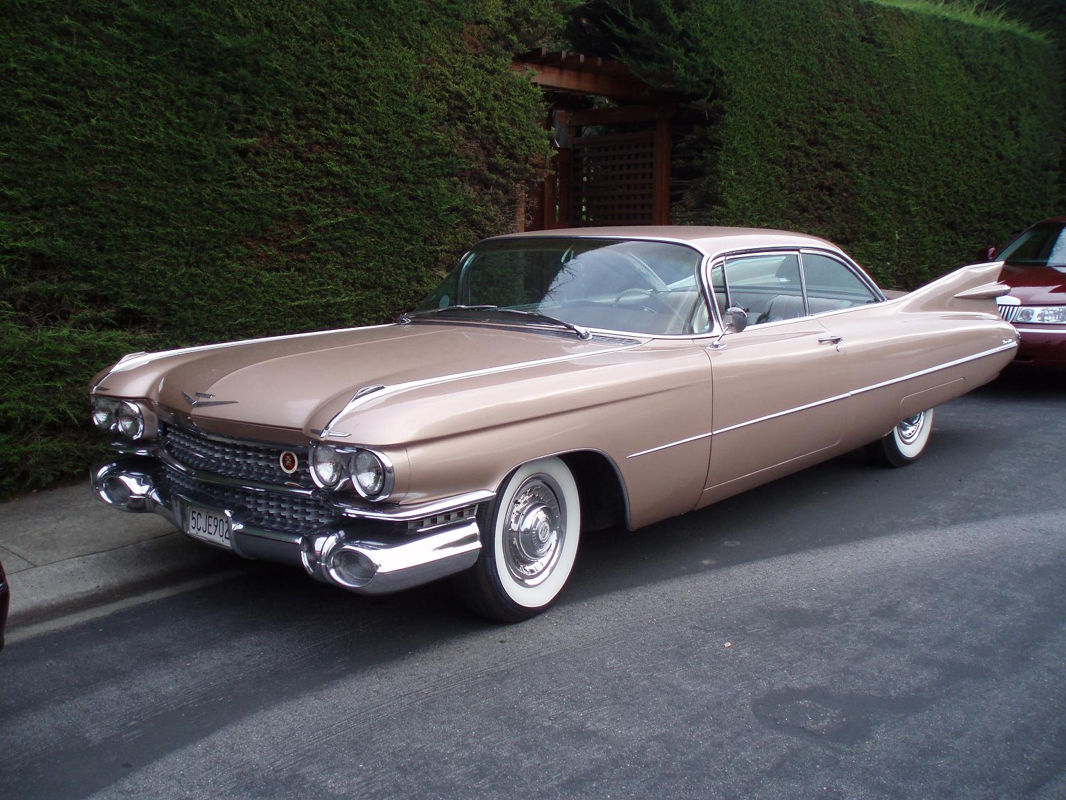 1959_Cadillac_Coupe_de_Ville.jpg