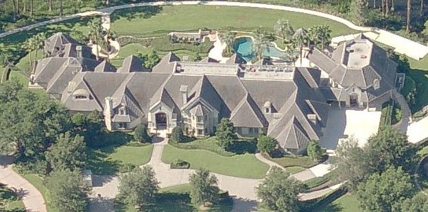 [lakelouisedrive3.bmp]