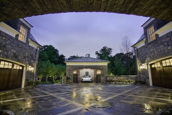 [tuliptreelane6.bmp]