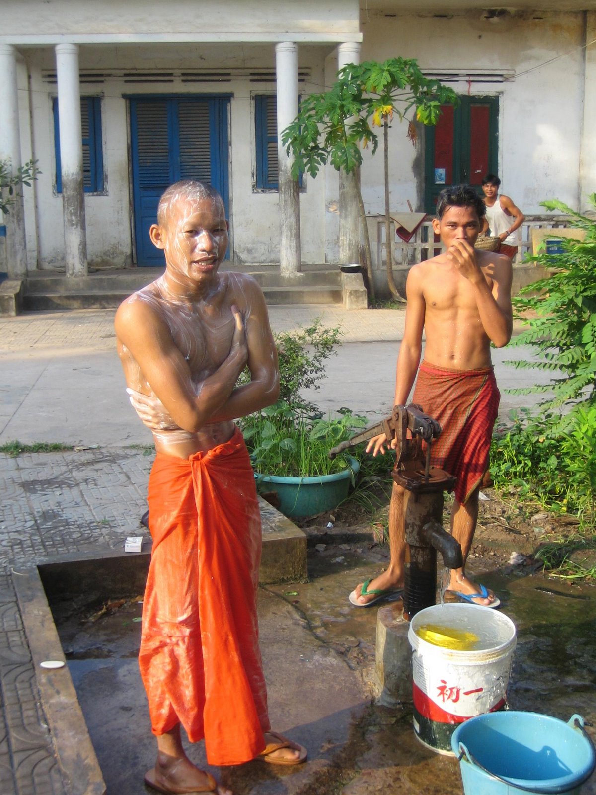 [bath.JPG]